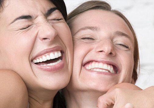 多吃含有维生素C的食物让牙齿更健康!