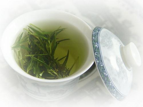 白茶的功效与作用-白茶的冲泡方法-白茶的饮用方法及注意事项