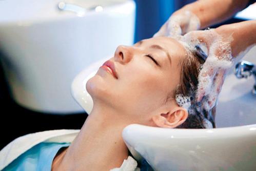 来月经可以洗头吗?月经期间可以洗头吗?经期洗头注意事项