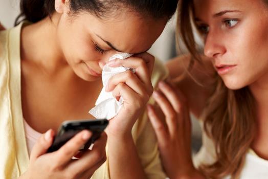 女性适当哭泣更健康：眼泪是身心排毒的良药