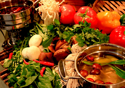 贪吃火锅导致不育?不孕不育的原因有哪些?