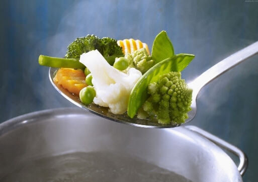 蔬菜洗净后再放冰箱会更好-蔬菜保鲜的方法
