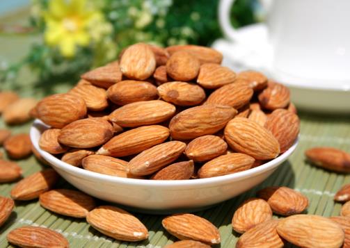 如何分辨杏仁的好坏?杏仁的挑选方法