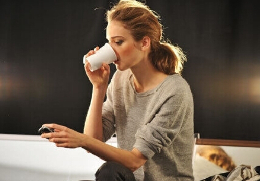 吃松子仁和橄榄可养胃-吃什么可以减轻肠胃压力?