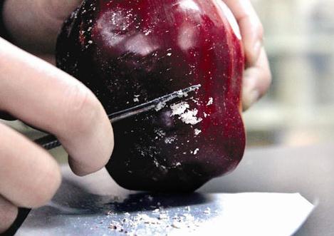 如何鉴别打蜡苹果？打蜡的苹果怎么清洗