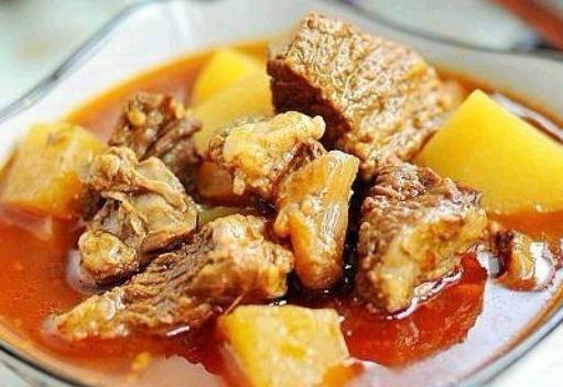 如何做土豆炖牛肉?土豆炖牛肉的做法