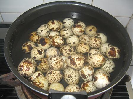 如何煮鹌鹑蛋?鹌鹑蛋要煮多久