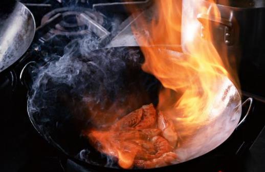 如何掌握做菜的火候？炒菜怎样控制火候