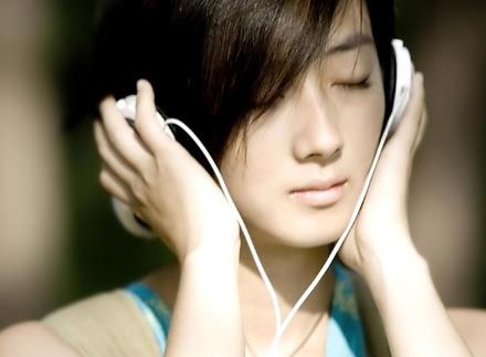 经常戴耳机好吗?长时间戴耳机有什么危害