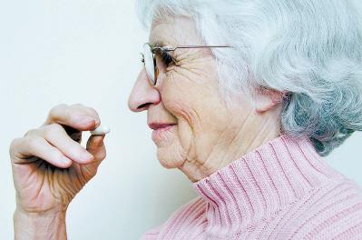 老年人更要注意用药安全 年龄大药物反应强