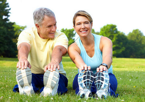 百岁老人长寿秘诀是是什么?老人运动什么适合?