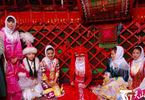 柯尔克孜族有什么风俗习惯？中国少数民族柯尔克孜族的来历习俗