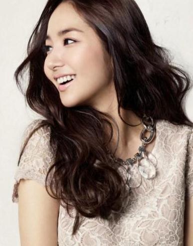 三十岁女人如何保养？女人爱美丽美容护肤从肌肤保养开始