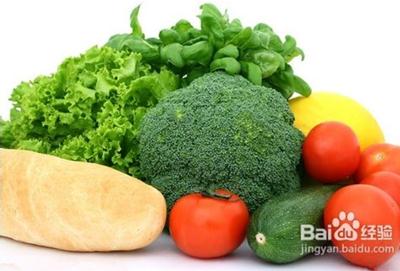 如何保养肌肤防电脑辐射？推荐防电脑辐射的方法：多吃含有维生素A.C.E的食物