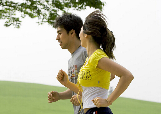 跑步减肥的正确方法-每天跑步多久能减肥?