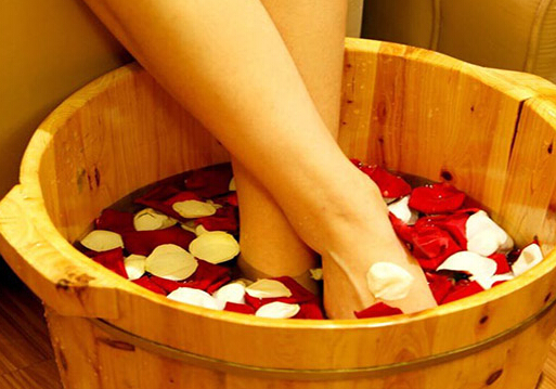 泡脚的最佳时间-孕妇能泡脚吗?