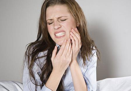 孕妇为什么容易出现牙痛？孕妇牙痛怎么办