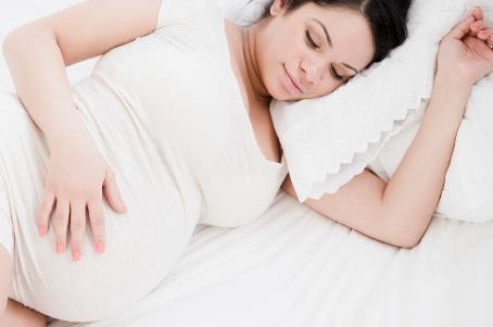 孕妇最佳睡姿推荐：孕妇什么睡姿最好？孕妇为什么要左侧睡