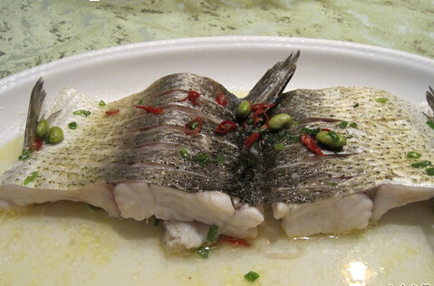 白条鱼 鱼肉 蛋白质 维生素 孕妇吃白条鱼