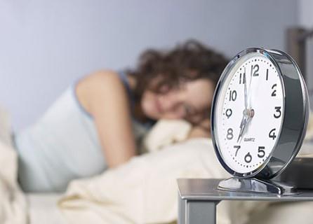 你经常失眠吗？睡眠不好如何调理？摆脱失眠的9种常用快速有效入睡法