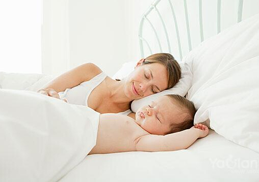 睡觉不枕枕头好吗？新生儿需要枕枕头吗？