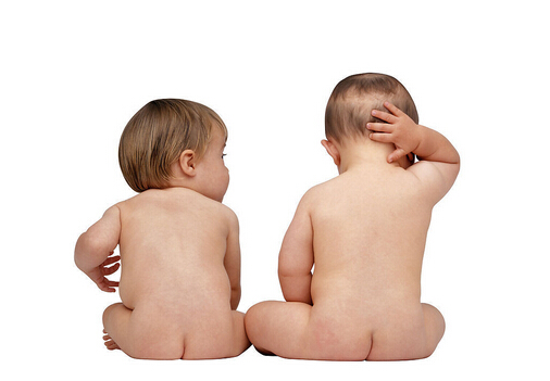 孩子头发少是什么原因?孩子头发发黄怎么办