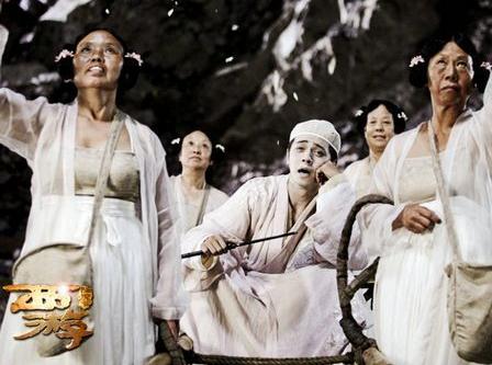 《西游降魔篇》破12亿票房，西游降魔篇之真的空虚意外捧红四位大妈商演已经到6位数