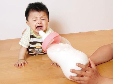 宝宝什么时候会发生厌奶？宝宝厌奶怎么办
