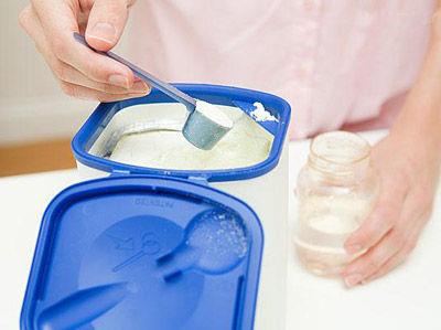 如何给宝宝冲奶粉才正确？给宝宝冲奶粉的注意事项