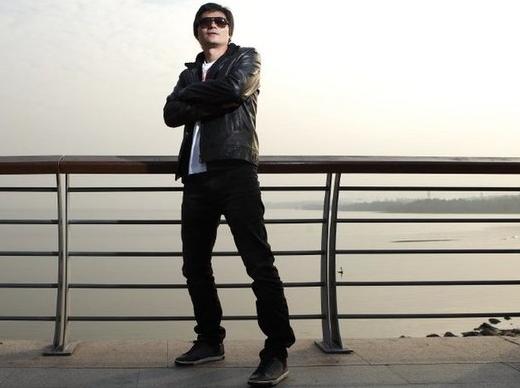 李毅犀利反讽冯小刚:冯小刚难逃脑残嫌疑,炮轰屌丝属炒作行为