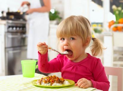 宝宝营养不良吃什么好？如何预防宝宝营养不良