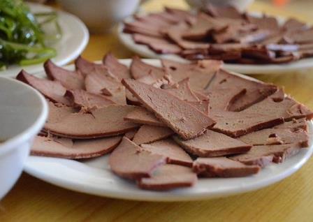 宝宝喂养误区：多吃肝脏补充维生素A