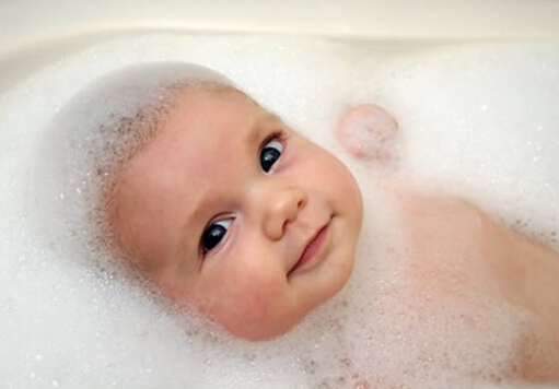 选择婴儿沐浴露的注意事项-婴儿沐浴露怎么选