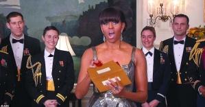 奥斯卡恶俗开场曲咪咪歌，奥斯卡主持人大唱咪咪歌黑遍拍过裸戏好莱坞女明星