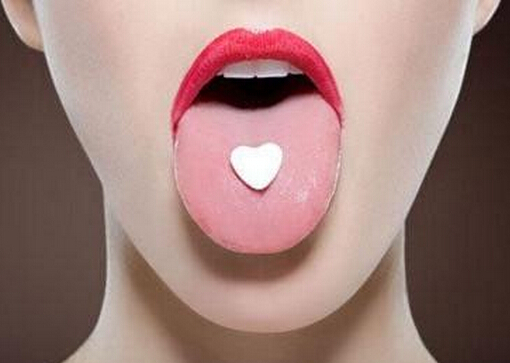 舌苔发白是怎么回事?舌苔发白的原因