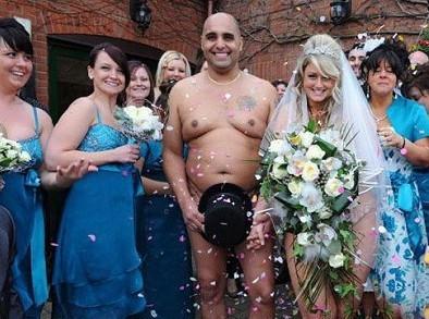 裸婚不如裸体结婚?日本流行裸体婚礼