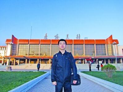 春运复旦大学博士生买8张火车票曲线回家，乘车途中转车7次