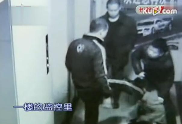 石家庄网吧惊魂：少女被抓着头发拉走至洗浴中心宾馆内遭强奸