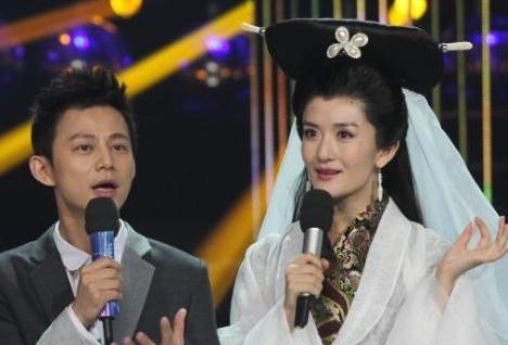 盘点谢娜百变大咖秀10大雷人造型,没有最雷只有更雷,谢娜扮演白娘子