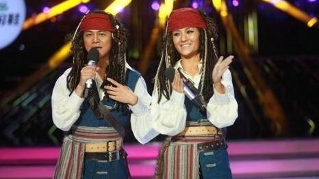 盘点谢娜百变大咖秀10大雷人造型,没有最雷只有更雷,谢娜扮演海盗船长