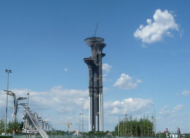 北京新地标瞭望塔遭调侃,网友称瞭望塔像五根钉子