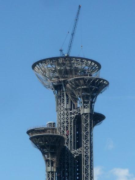 北京新地标瞭望塔遭调侃,网友称瞭望塔像五根钉子