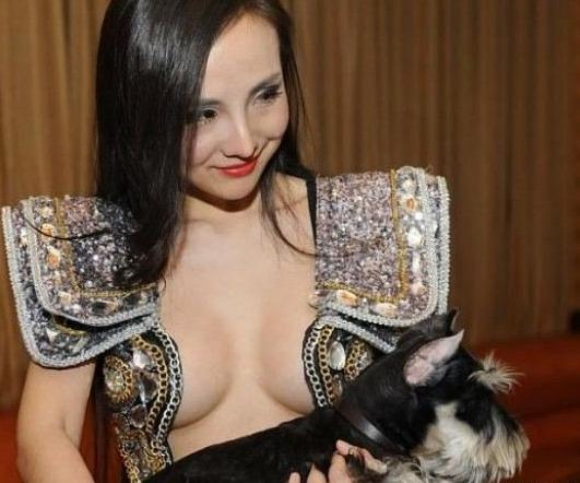 干露露男友标准：干露露称男友须经妈妈先“试睡”