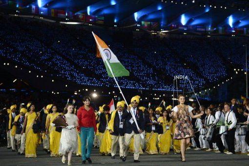伦敦奥运会开幕式入场遭遇“闯入”事件：红衣女子闯入印度代表队