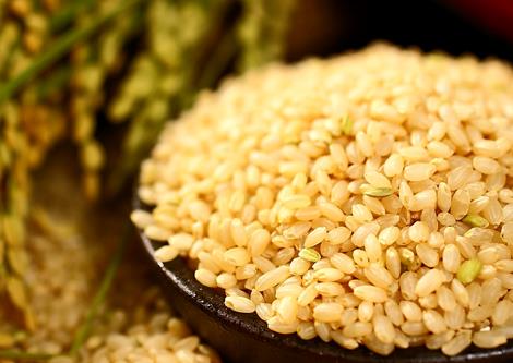 产妇吃糙米有什么好处？产妇吃糙米的做法