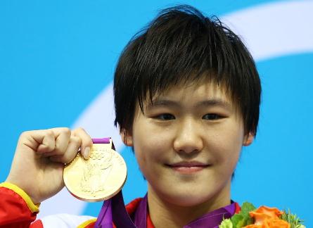 伦敦奥运会中国第4金：女子400米混合泳叶诗文破世界纪录夺冠