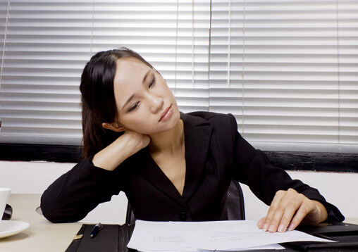 头晕恶心是怎么回事?如何治疗头晕恶心?