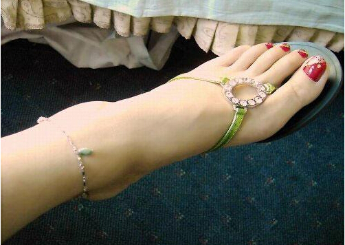 脚指甲凹凸不平的危害-如何预防脚指甲凹凸不平