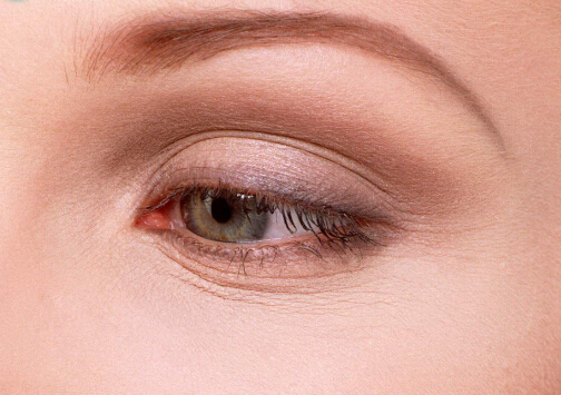 眼睛干涩是怎么回事？眼睛干涩怎么办