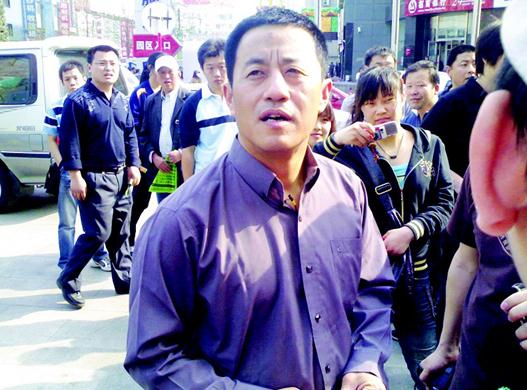 王小宝(王长贵)个人资料,传赵本山弟子王小宝打人,本山传媒承认确有此事